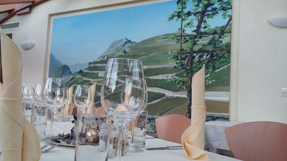 Hotel Restaurant Rebstock Wolhusen Exterior photo